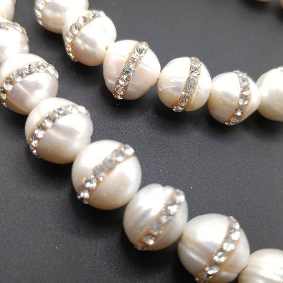 Handmade Freshwater Pearls Inlayed Clear Rhinestones Pearl Necklace, 32 Inches - Picture 11 of 12